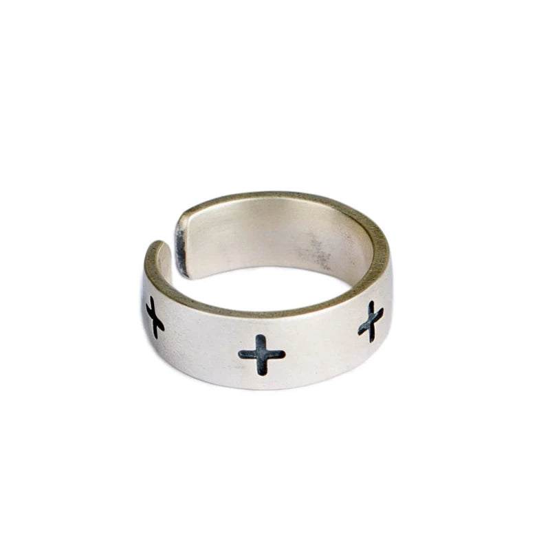 CHRISTWRLD™ Silver-Crossed Ring